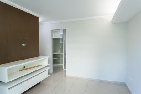 Apartamento à venda com 120m², 4 quartos e 2 vagas Apartamento à venda com 120m², 4 quartos e 2 vagassuite