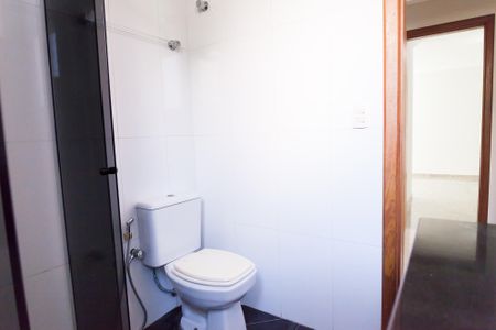 Apartamento à venda com 120m², 4 quartos e 2 vagas Apartamento à venda com 120m², 4 quartos e 2 vagasBanheiro Social