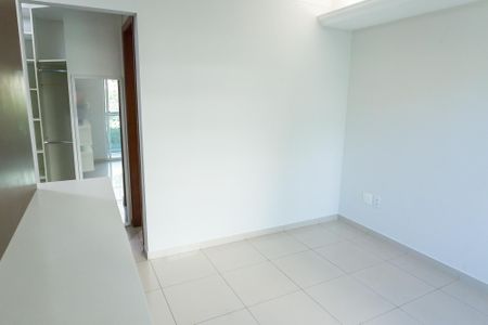 Apartamento à venda com 120m², 4 quartos e 2 vagas Apartamento à venda com 120m², 4 quartos e 2 vagassuite