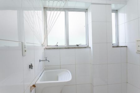 Apartamento à venda com 120m², 4 quartos e 2 vagas Apartamento à venda com 120m², 4 quartos e 2 vagasÁrea de Serviço