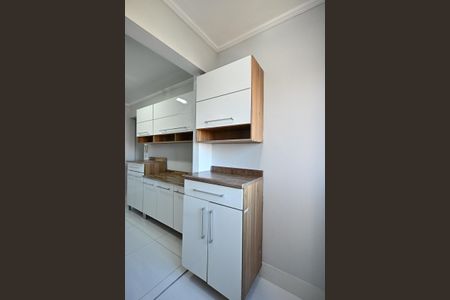 Área de Serviço  de apartamento para alugar com 2 quartos, 85m² em Jardim Maria Rosa, Taboão da Serra