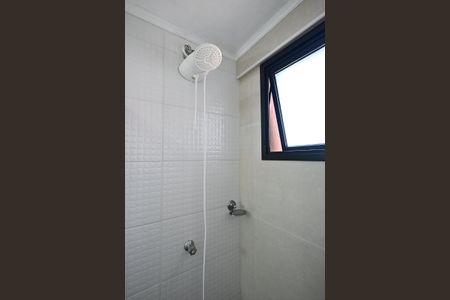 Banheiro de apartamento para alugar com 2 quartos, 85m² em Jardim Maria Rosa, Taboão da Serra