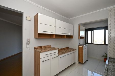 Cozinha de apartamento para alugar com 2 quartos, 85m² em Jardim Maria Rosa, Taboão da Serra