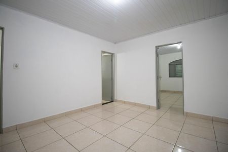 Casa para alugar com 100m², 4 quartos e 2 vagas Casa para alugar com 100m², 4 quartos e 2 vagasSuíte