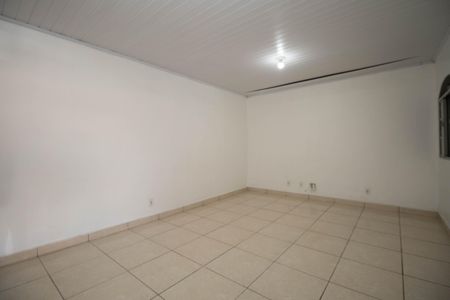 Sala de casa para alugar com 4 quartos, 100m² em Qsf, Brasília