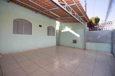 Casa para alugar com 100m², 4 quartos e 2 vagas Casa para alugar com 100m², 4 quartos e 2 vagasGaragem