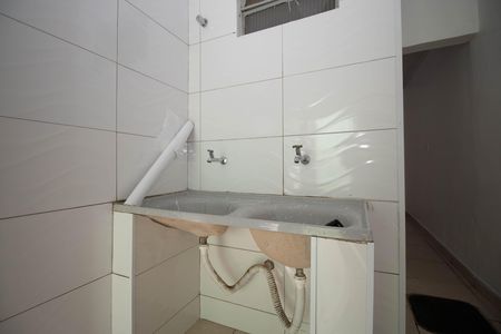 Área de Serviço de casa para alugar com 4 quartos, 100m² em Qsf, Brasília