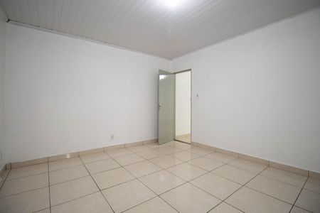 Casa para alugar com 100m², 4 quartos e 2 vagas Casa para alugar com 100m², 4 quartos e 2 vagasSuíte