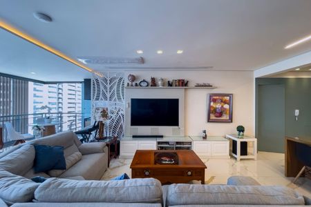Sala de apartamento para alugar com 4 quartos, 197m² em Jardim das Acacias, São Paulo