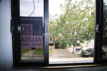 Placa de apartamento para alugar com 2 quartos, 60m² em Vila Kosmos, Rio de Janeiro