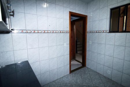 Cozinha de apartamento para alugar com 2 quartos, 60m² em Vila Kosmos, Rio de Janeiro