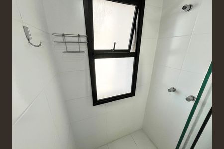 Apartamento à venda com 46m², 2 quartos e 1 vaga Apartamento à venda com 46m², 2 quartos e 1 vagaBanheiro