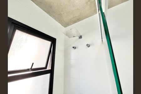 Apartamento à venda com 46m², 2 quartos e 1 vaga Apartamento à venda com 46m², 2 quartos e 1 vagaBanheiro