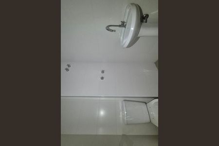 Apartamento à venda com 243m², 4 quartos e 4 vagas Apartamento à venda com 243m², 4 quartos e 4 vagasBanheiro de Serviço