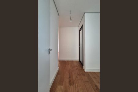 Apartamento à venda com 243m², 4 quartos e 4 vagas Apartamento à venda com 243m², 4 quartos e 4 vagasCorredor