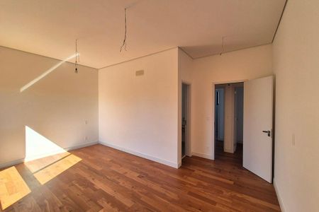 Apartamento à venda com 243m², 4 quartos e 4 vagas Apartamento à venda com 243m², 4 quartos e 4 vagasQuarto 4 - Suíte