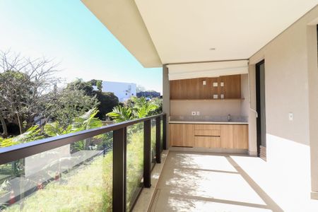 Apartamento à venda com 3 quartos, 139m² em Jardim das Paineiras, Campinas