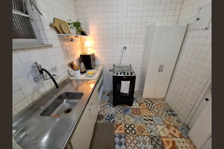Apartamento à venda com 70m², 3 quartos e sem vaga Apartamento à venda com 70m², 3 quartos e sem vagaCozinha e Área de Serviço