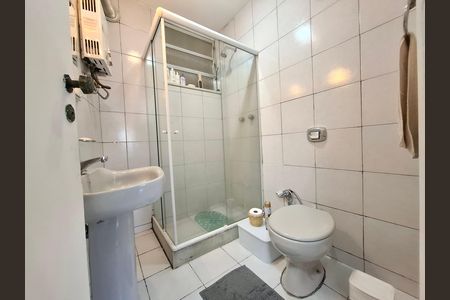 Banheiro  de apartamento à venda com 3 quartos, 70m² em Glória, Rio de Janeiro