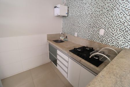 Cozinha de apartamento para alugar com 1 quarto, 53m² em Centro, Uberlândia