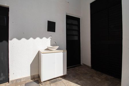 Casa de condomínio à venda com 350m², 4 quartos e 3 vagas Casa de condomínio à venda com 350m², 4 quartos e 3 vagasBanheiro