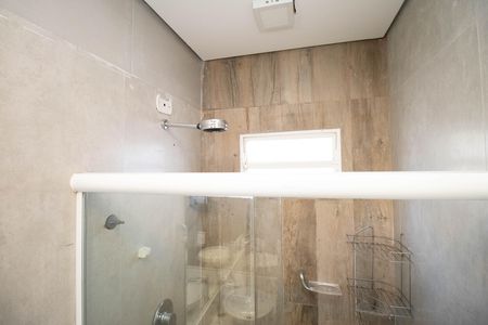 Casa de condomínio à venda com 350m², 4 quartos e 3 vagas Casa de condomínio à venda com 350m², 4 quartos e 3 vagasBanheiro da Suíte 1