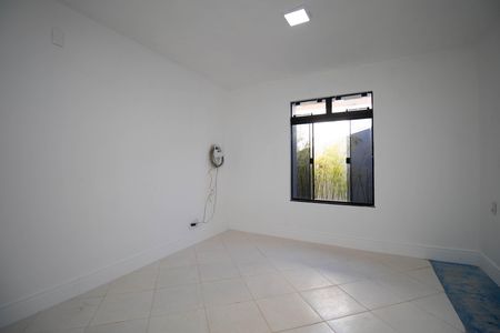 Casa de condomínio à venda com 350m², 4 quartos e 3 vagas Casa de condomínio à venda com 350m², 4 quartos e 3 vagasQuarto