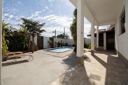 Varanda de casa de condomínio à venda com 4 quartos, 350m² em Sh Contagem, Brasília