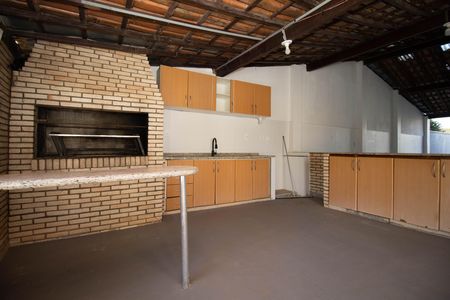Churrasqueira de casa de condomínio à venda com 4 quartos, 350m² em Sh Contagem, Brasília