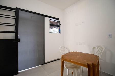 Casa de condomínio à venda com 350m², 4 quartos e 3 vagas Casa de condomínio à venda com 350m², 4 quartos e 3 vagasQuarto de Serviço