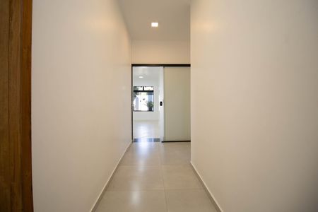 Casa de condomínio à venda com 350m², 4 quartos e 3 vagas Casa de condomínio à venda com 350m², 4 quartos e 3 vagasCorredor