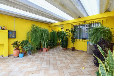 Garagem de casa à venda com 2 quartos, 250m² em Vila Franca, São Paulo