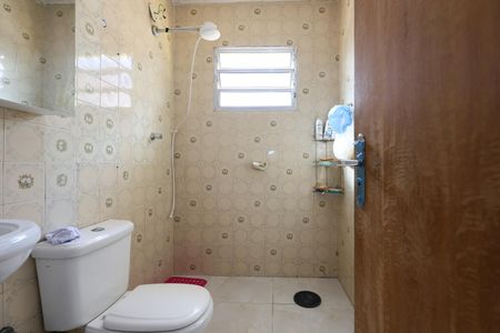 Banheiro de casa à venda com 2 quartos, 250m² em Vila Franca, São Paulo