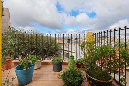 Varanda Quarto 2 de casa à venda com 2 quartos, 250m² em Vila Franca, São Paulo