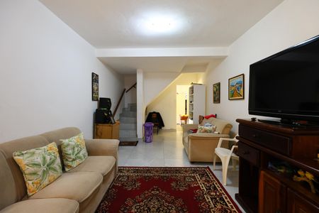 Sala de casa à venda com 2 quartos, 250m² em Vila Franca, São Paulo