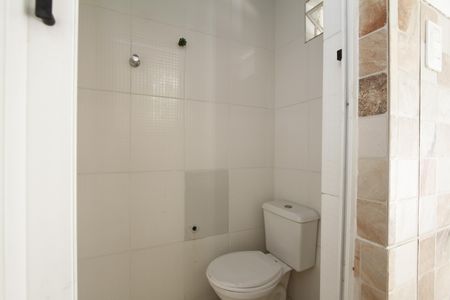 Casa para alugar com 300m², 5 quartos e 2 vagasBanheiro de serviço