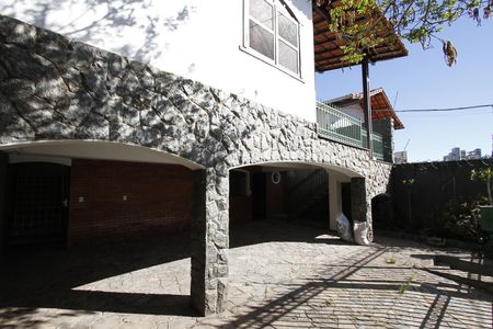 Garagem de casa à venda com 5 quartos, 300m² em Alto Caiçaras, Belo Horizonte
