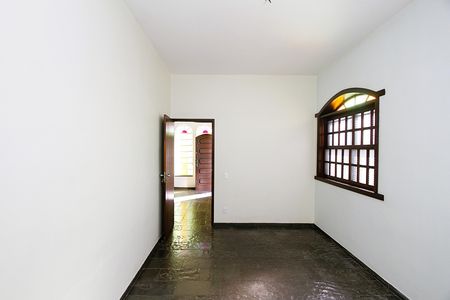Casa para alugar com 300m², 5 quartos e 2 vagasQuarto 1