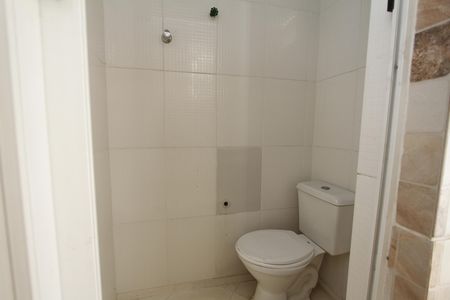 Casa para alugar com 300m², 5 quartos e 2 vagasBanheiro de serviço