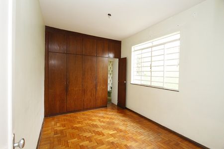 Casa para alugar com 300m², 5 quartos e 2 vagasSuíte