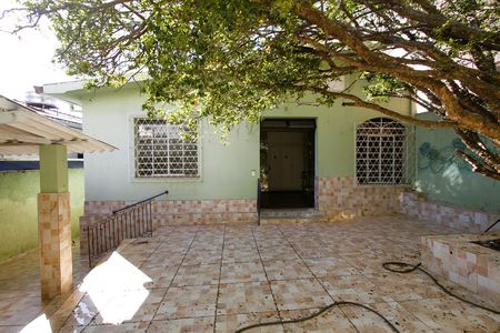 Quintal de casa à venda com 4 quartos, 300m² em Alto Caiçaras, Belo Horizonte
