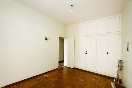 Quarto  de casa à venda com 4 quartos, 300m² em Alto Caiçaras, Belo Horizonte