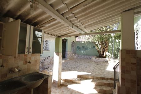 Casa para alugar com 300m², 5 quartos e 2 vagasÁrea de Serviço