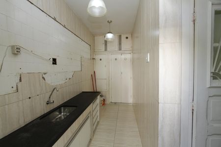 Casa para alugar com 300m², 5 quartos e 2 vagasCozinha