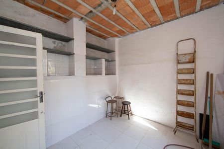 Quarto de serviço de casa para alugar com 2 quartos, 100m² em Alto Caiçaras, Belo Horizonte