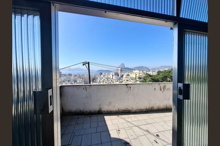 Vista do quarto 2 de casa para alugar com 2 quartos, 45m² em Catete, Rio de Janeiro