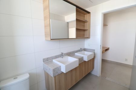 Apartamento para alugar com 147m², 3 quartos e 2 vagasBanheiro do Quarto 3