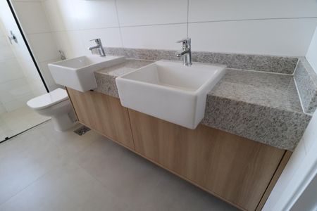 Apartamento para alugar com 147m², 3 quartos e 2 vagasBanheiro do Quarto 3