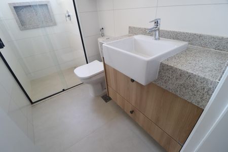 Banheiro do Quarto 1 de apartamento para alugar com 3 quartos, 147m² em Jardim Sul, Uberlândia