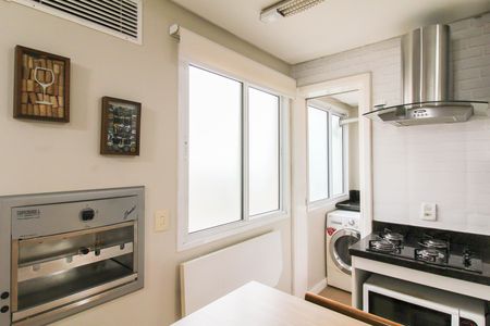 Apartamento para alugar com 70m², 2 quartos e 1 vaga Apartamento para alugar com 70m², 2 quartos e 1 vagaCozinha